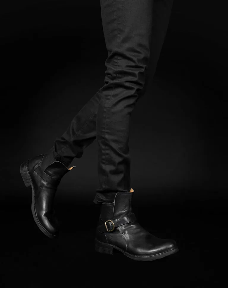 752 Black Leather Boots
