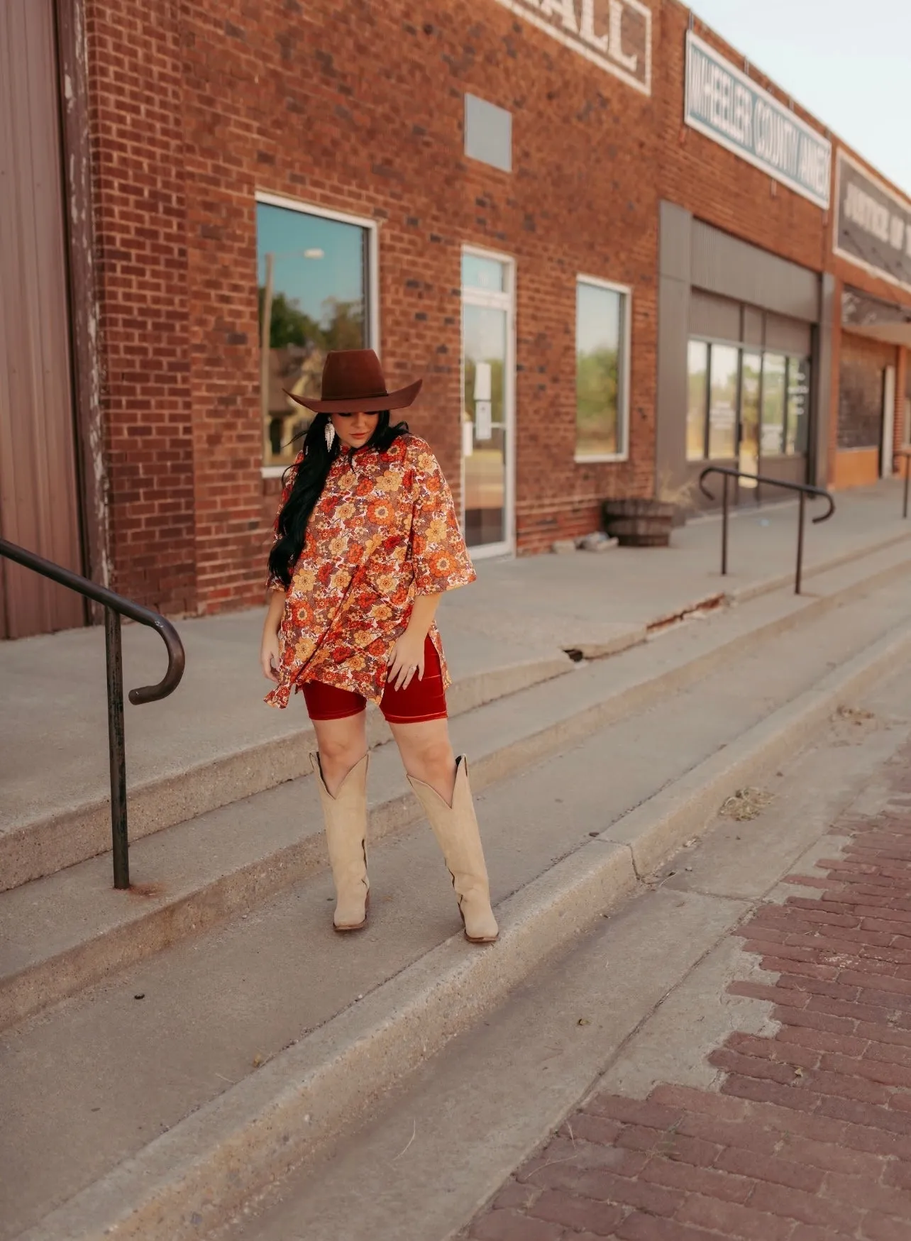 8010 RUST VELVET BIKER SHORTS