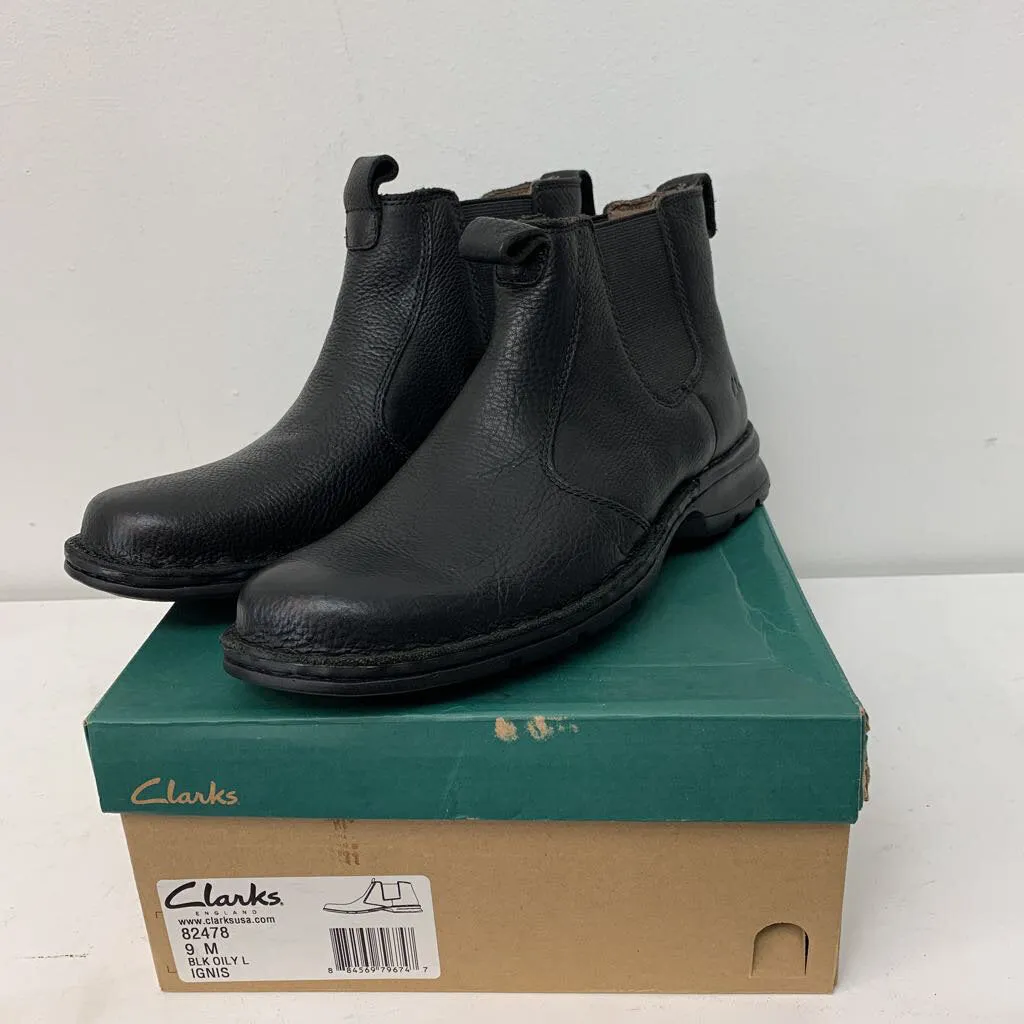 Clarks Boots NIB
