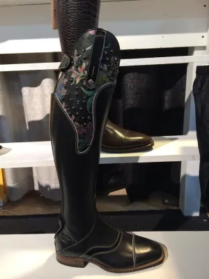 Deniro Boots Flower Details Black