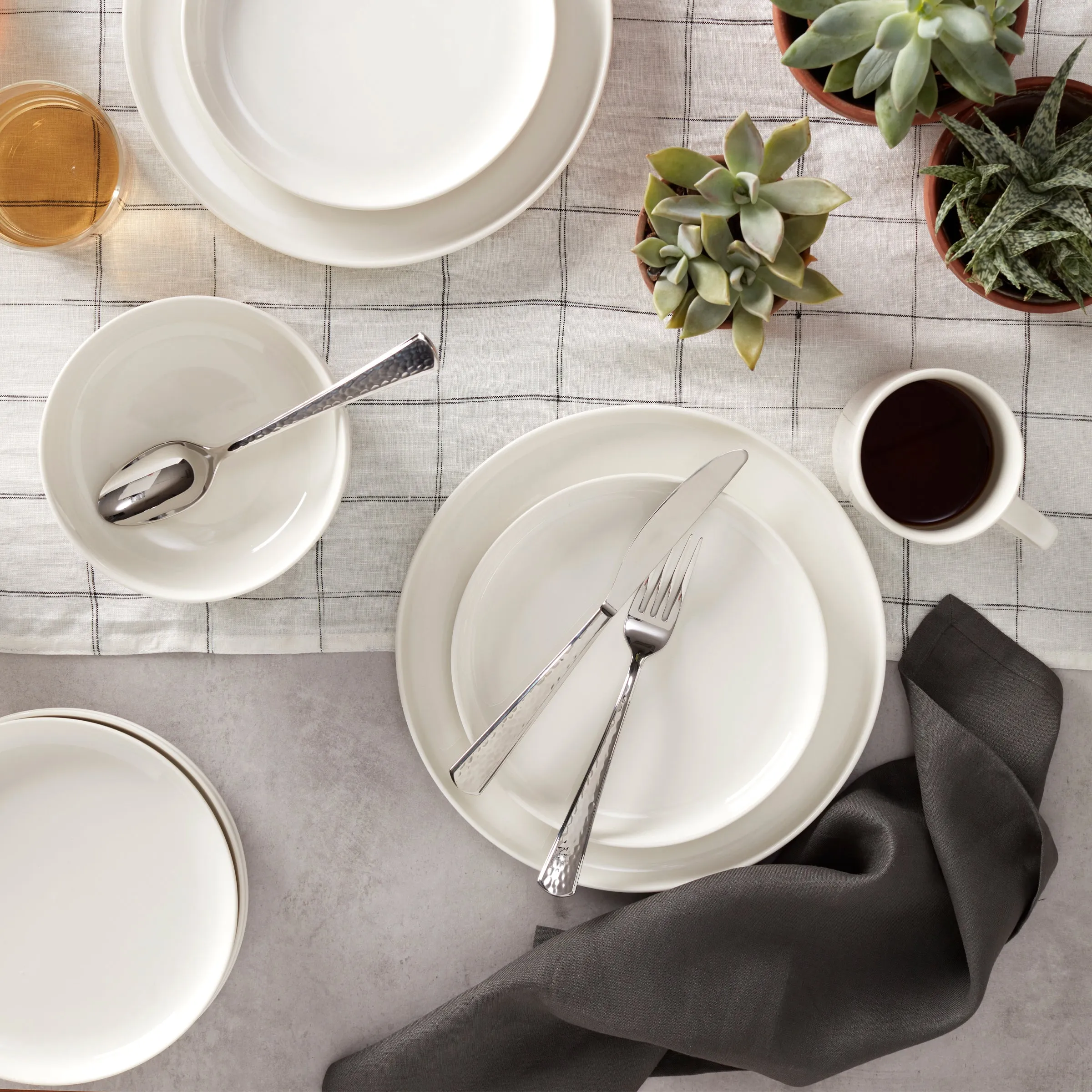 Etta 20 Piece Everyday Flatware Set