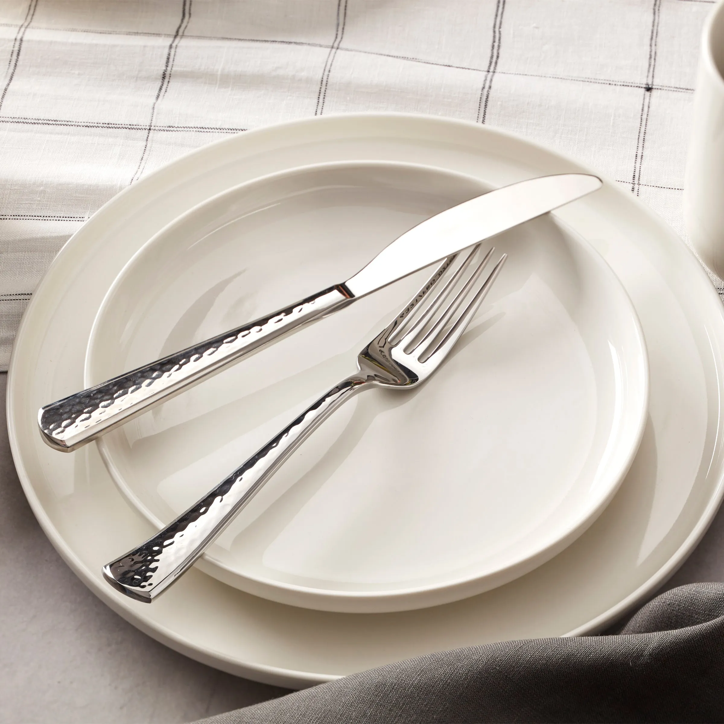 Etta 20 Piece Everyday Flatware Set