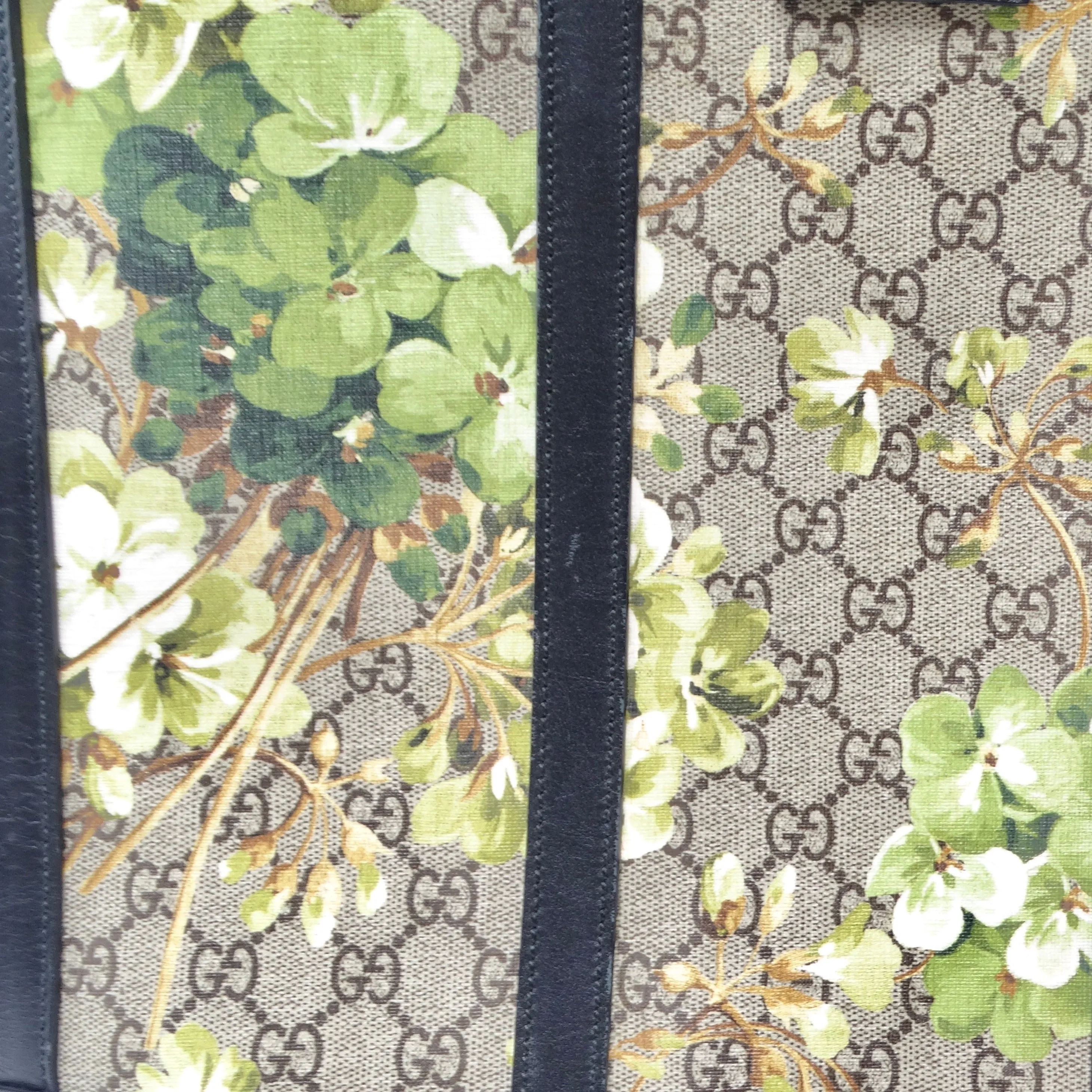 Gucci Blooms Print GG Coated Canvas Tote