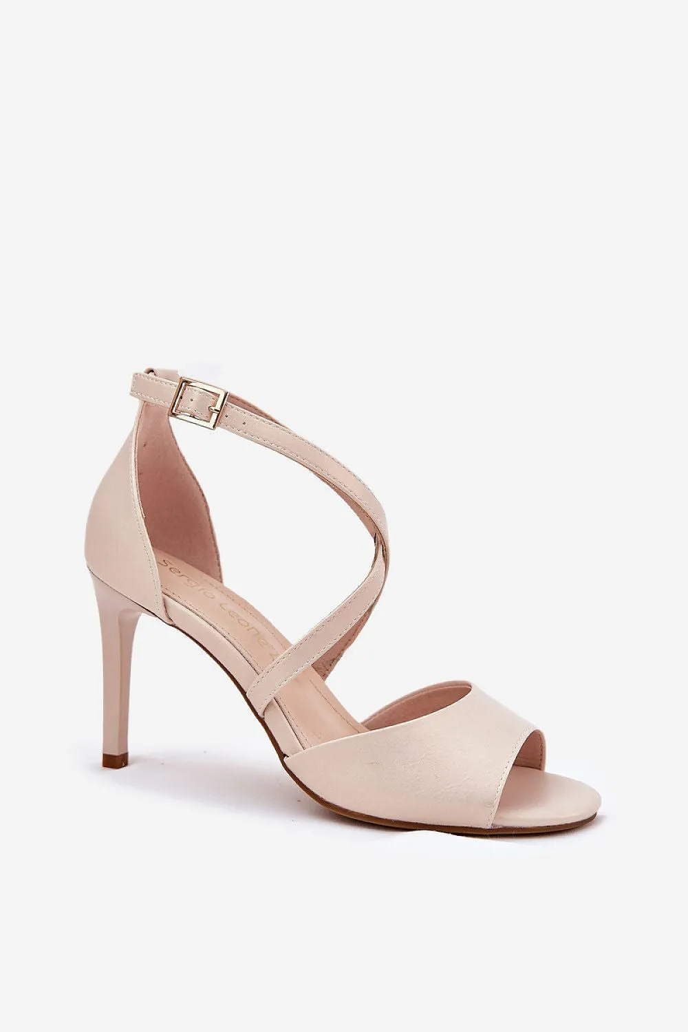 Heel sandals Step in style