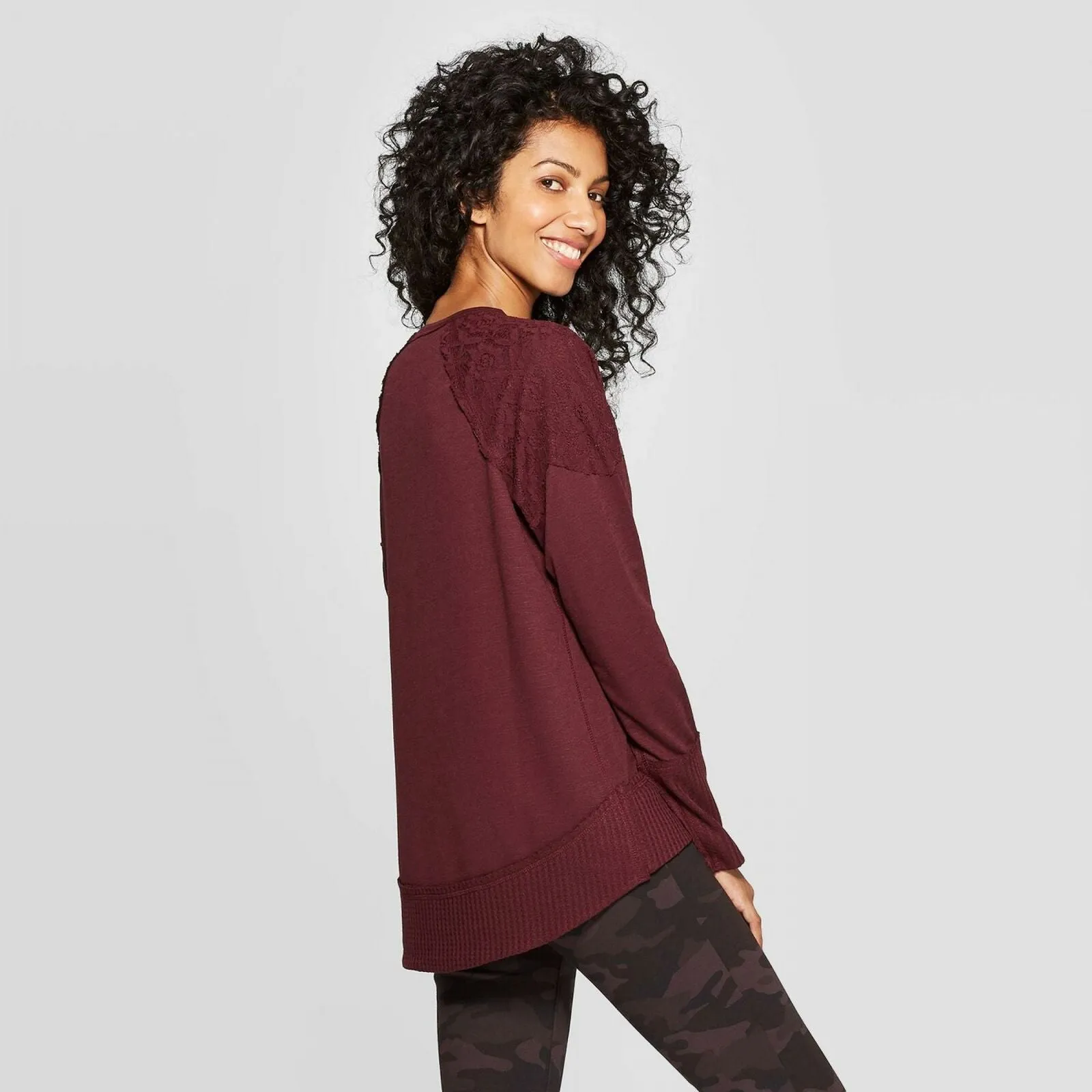 Knox Rose Women's Raglan Scoop Neck Sweatshirt