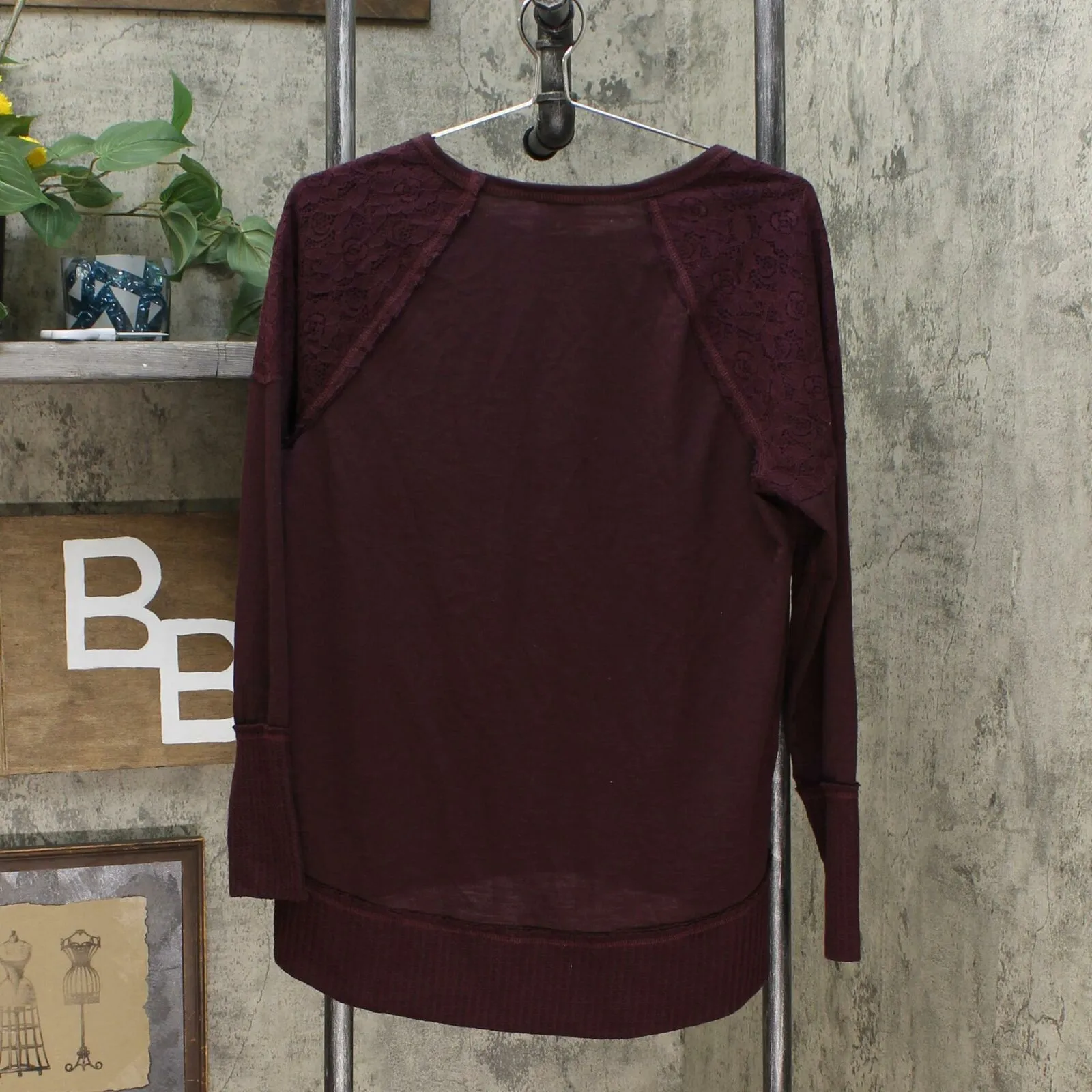 Knox Rose Women's Raglan Scoop Neck Sweatshirt