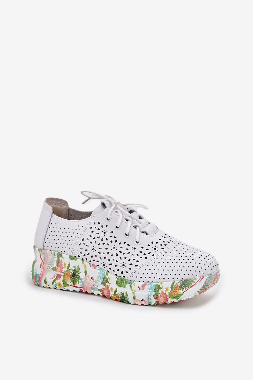 Light leather cut-out women's low shoes