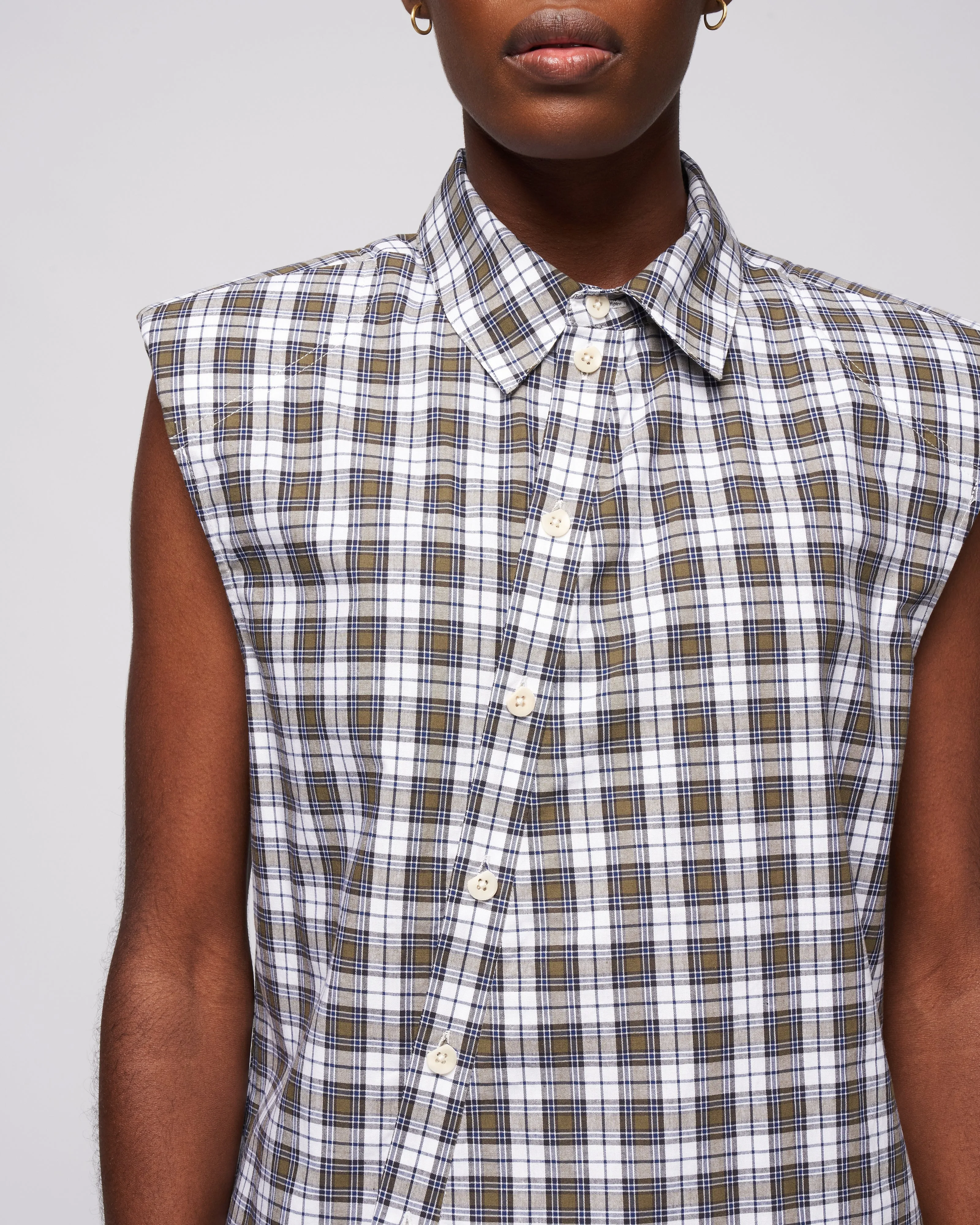 reynolds plaid sleeveless shouldpad shirt - black/blue multi