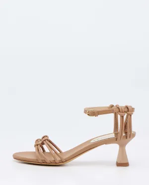 Sublime Kitten Heel