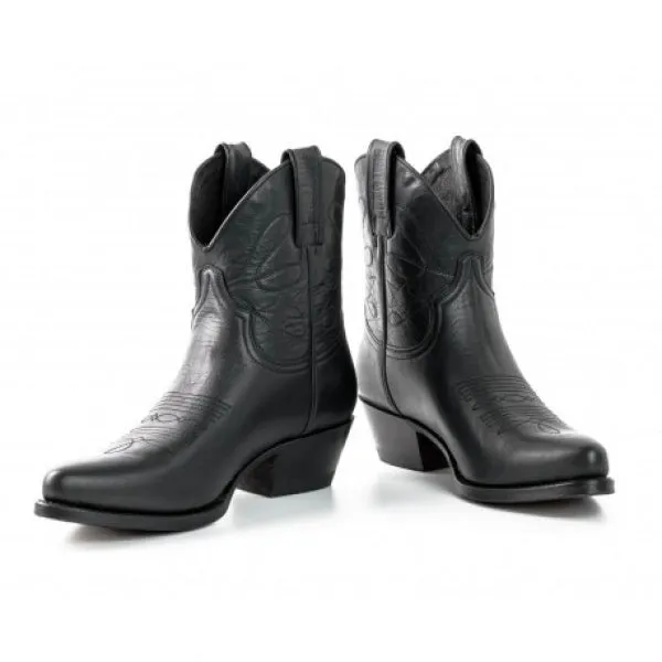 Women's Cowboy Boots or Ankle Boots Handcrafted in Black Leather 2374 Texanas