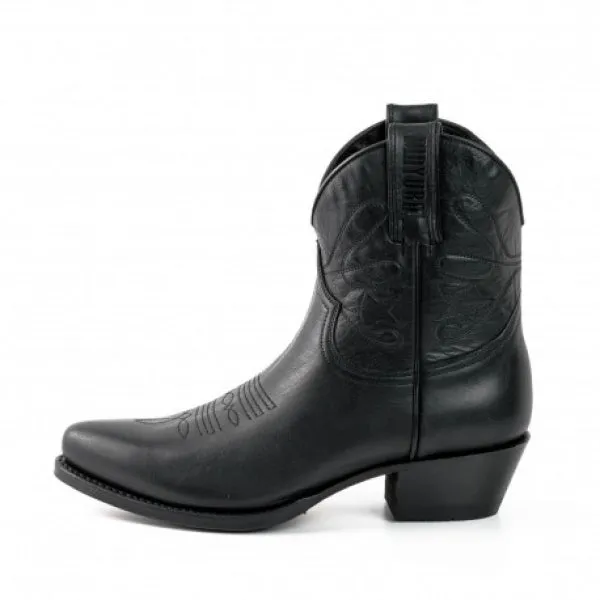 Women's Cowboy Boots or Ankle Boots Handcrafted in Black Leather 2374 Texanas
